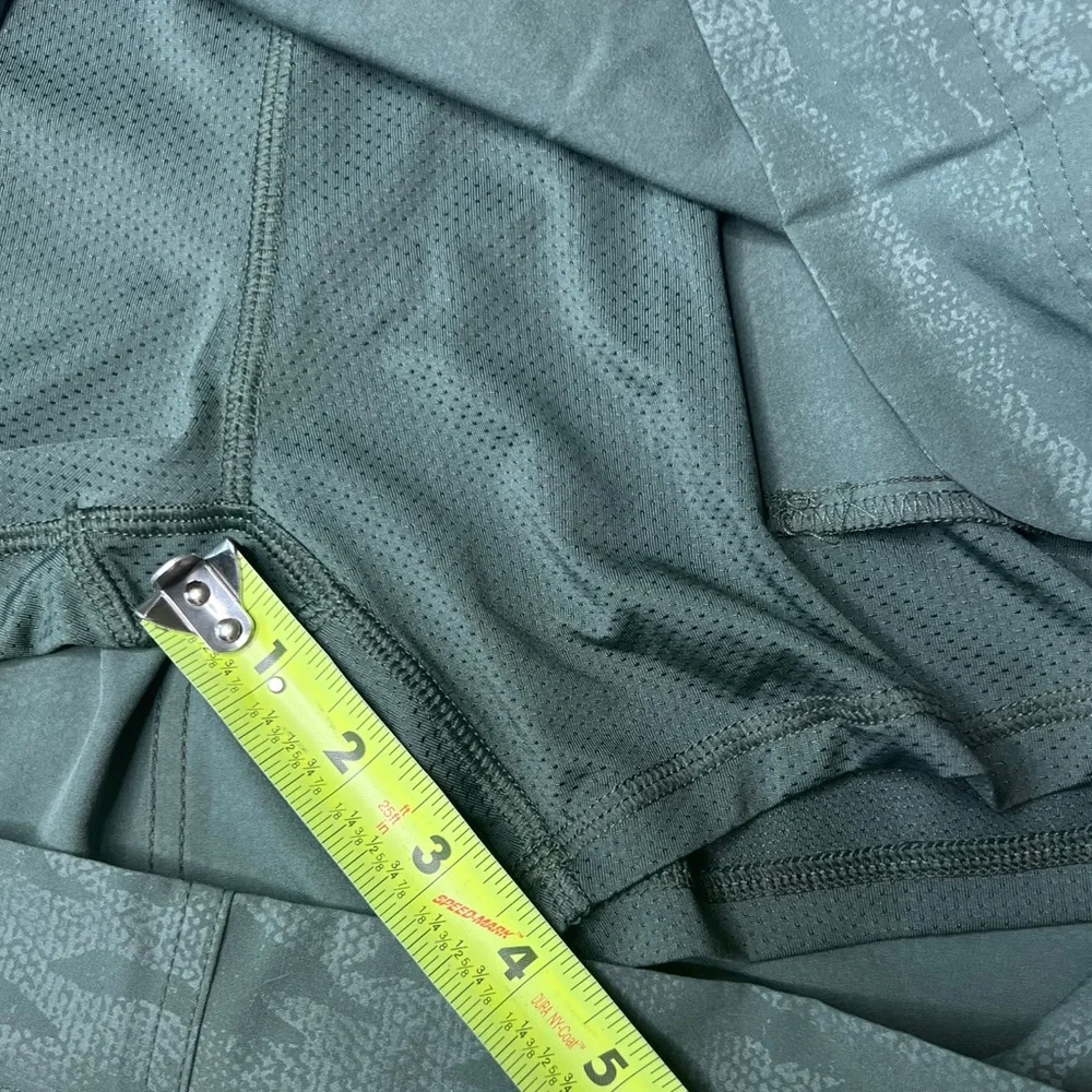 Orvis Size XL Green Camo Embossed Print Active Performance Skort Womens - Picture 15 of 15
